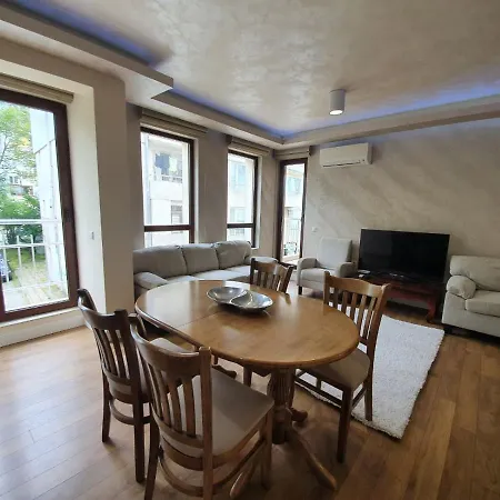Luxury 2bd In The Centre Of Lägenhet Burgas